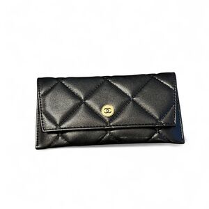 Chic Black Quilted Wallet/ cardholder
